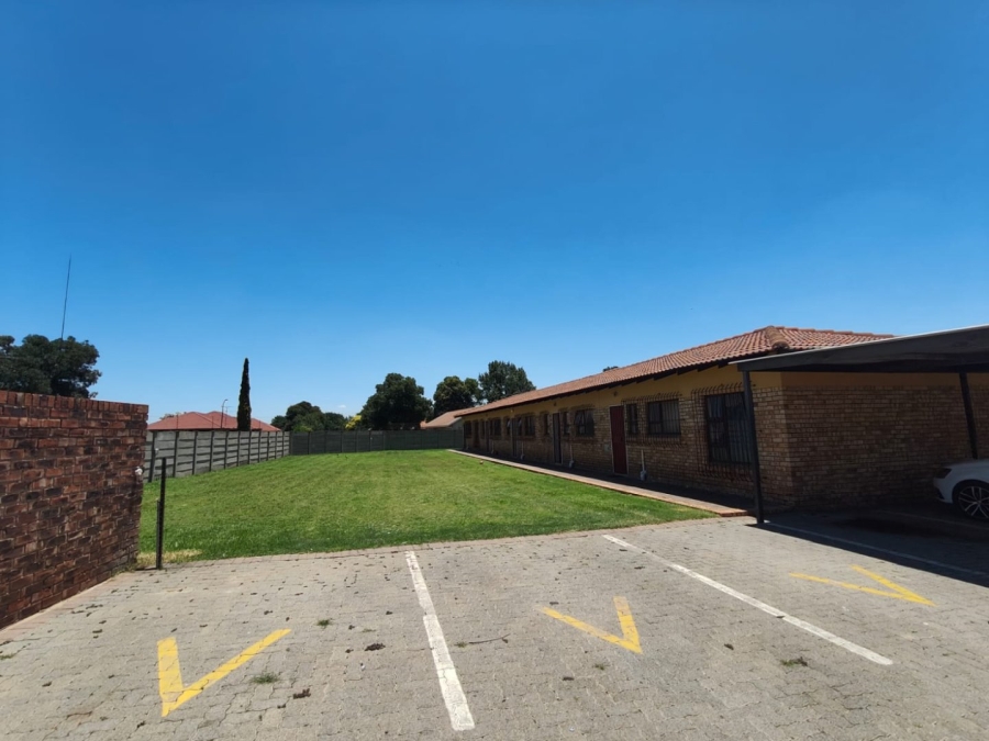 2 Bedroom Property for Sale in Vaalpark Free State